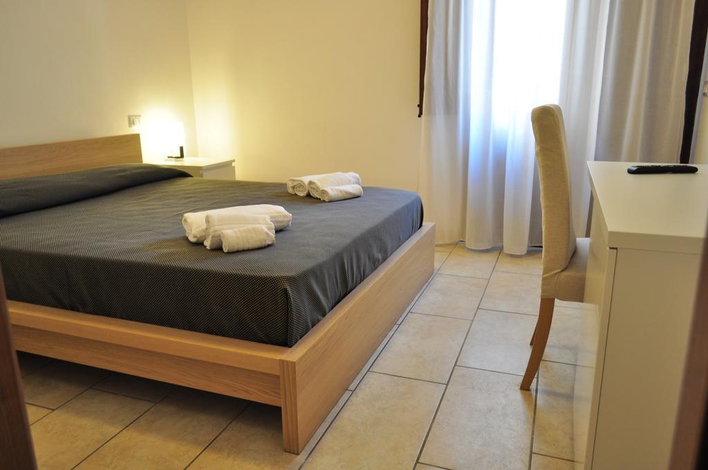Rooms And Breakfast Zefiro San Vito Lo Capo Quarto foto