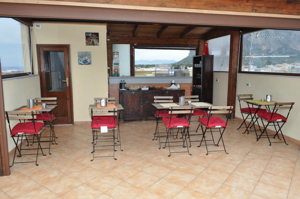 Rooms And Breakfast Zefiro San Vito Lo Capo Exterior foto