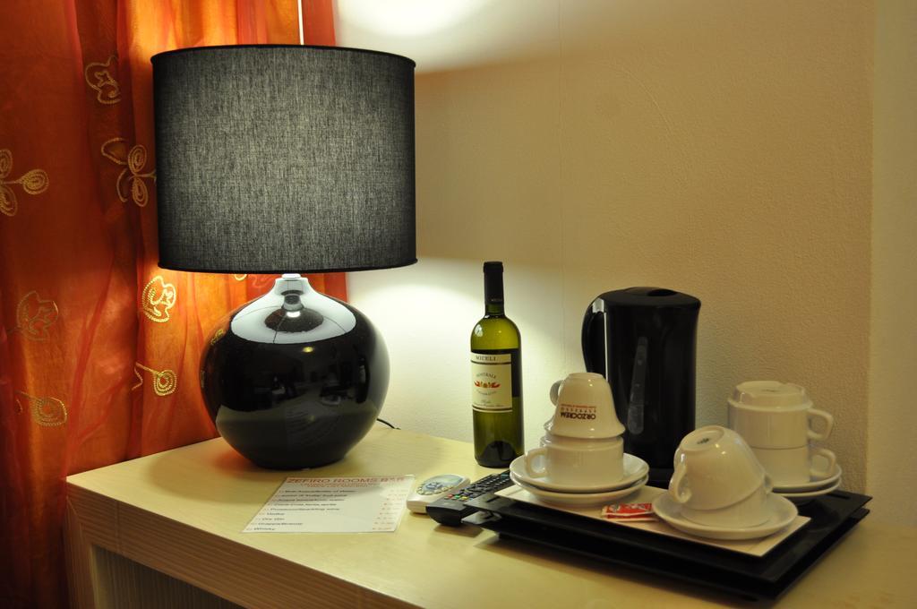 Rooms And Breakfast Zefiro San Vito Lo Capo Quarto foto